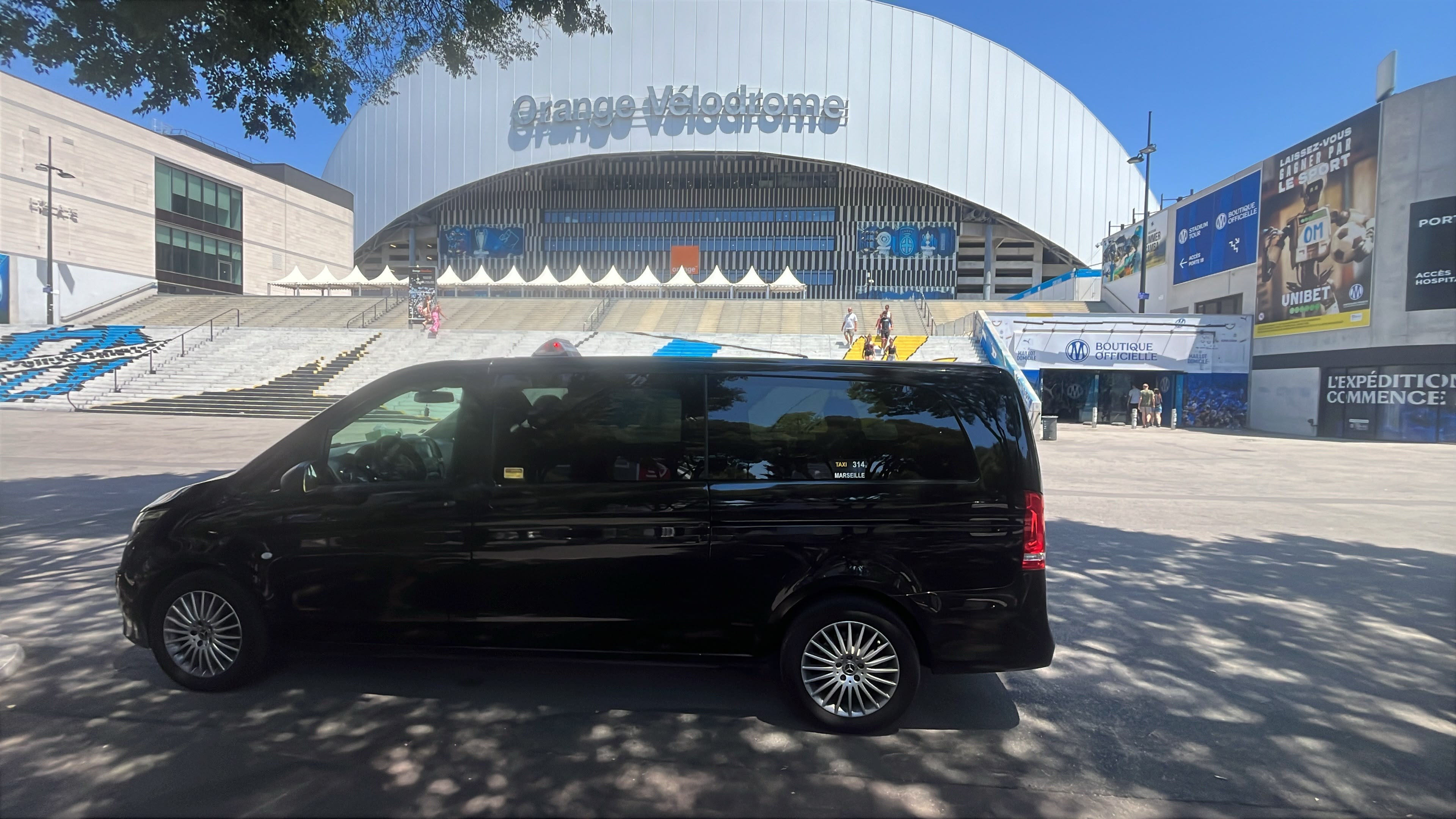 Taxi Marseille Mercedes pour un match ou un événement à l’Orange Vélodrome